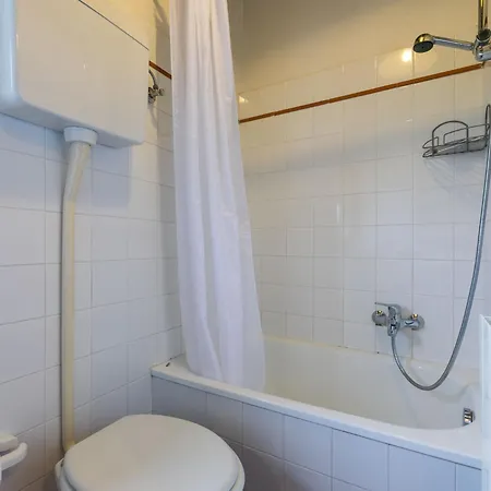 Apartamento Podere Sondino - Apt-i Cinghiali By Interhome