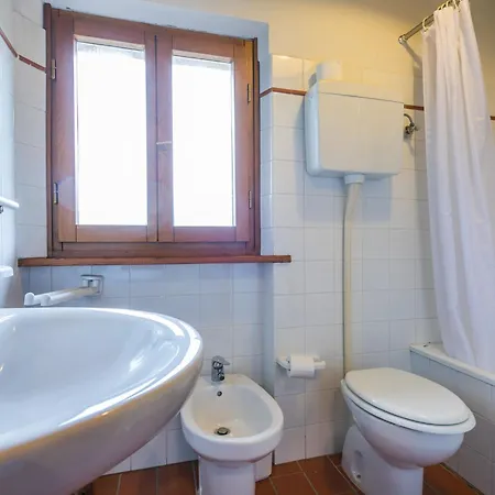 Apartamento Podere Sondino - Apt-i Cinghiali By Interhome *
